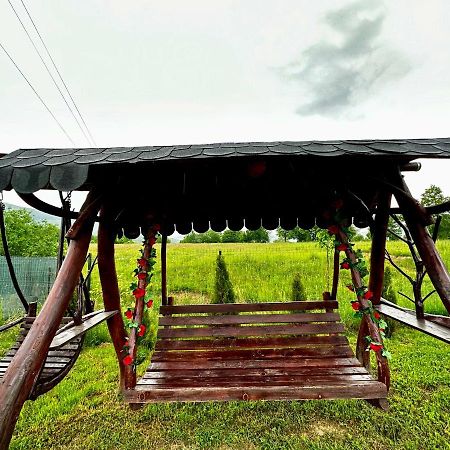 A-Frame Bucovina- Paradis Bucovinean Capu Cîmpului Dış mekan fotoğraf