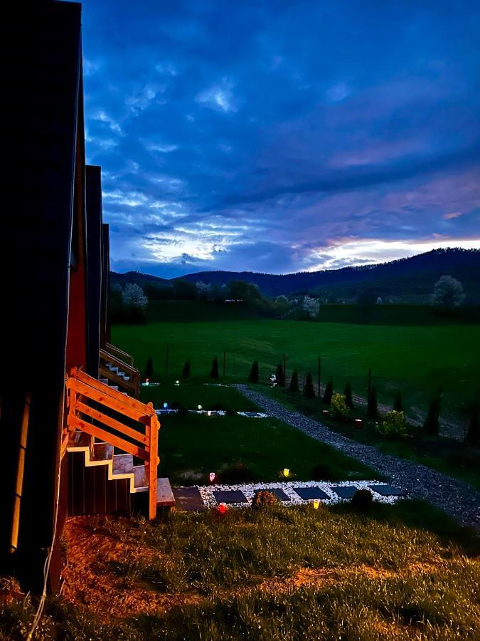 A-Frame Bucovina- Paradis Bucovinean Capu Cîmpului Dış mekan fotoğraf
